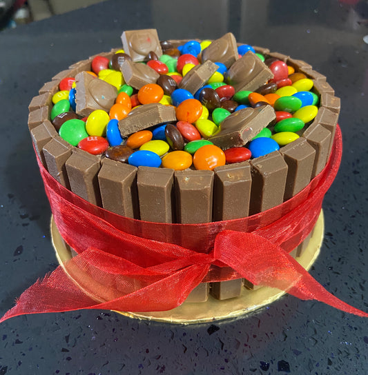 KitKat Cake